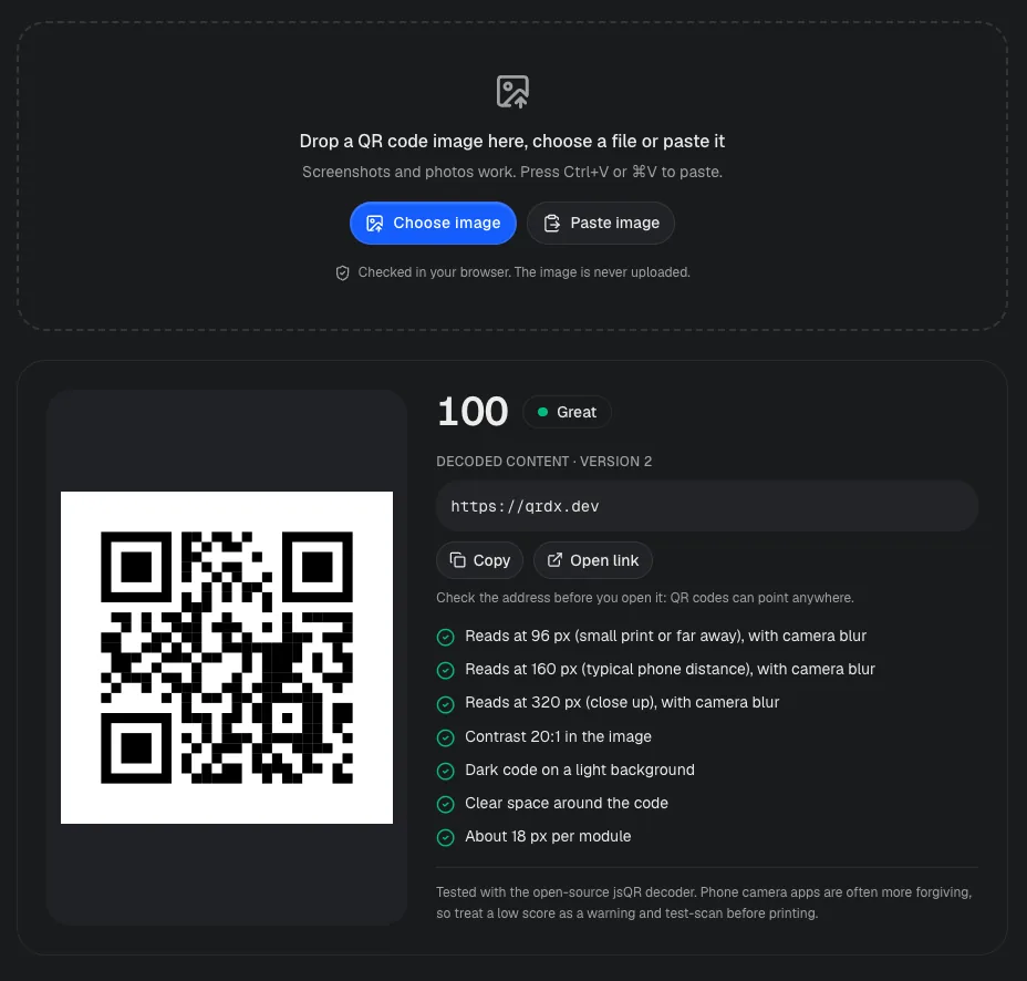 QR code scan checker result: score 100, the decoded link and passed checks for small sizes, contrast and clear space
